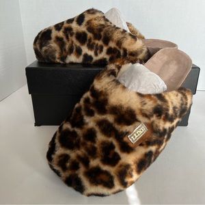 Australia Luxe Collective “Dreamer” leopard print slipper size 9